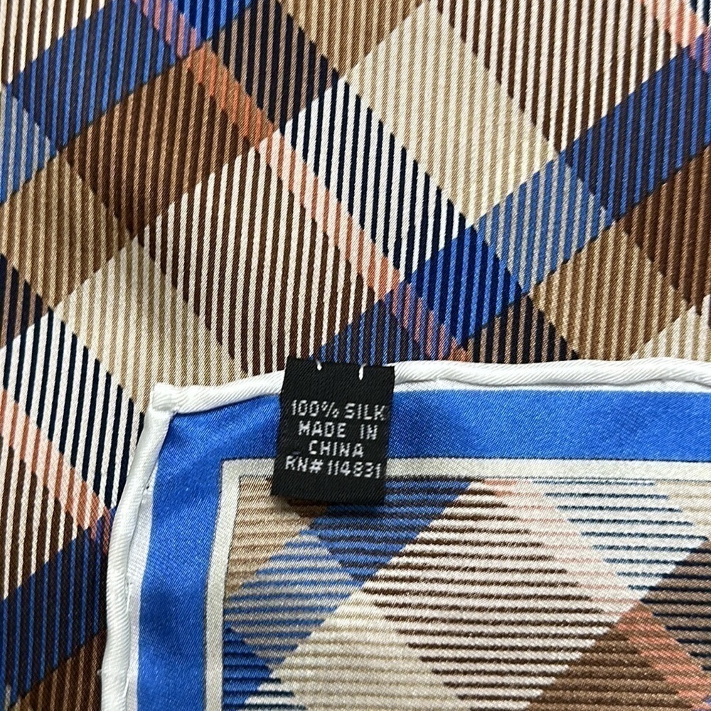 Men's Pure-Silk Pocket Square - Picture 3 of 5